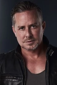 Ảnh diễn viên Dean Armstrong